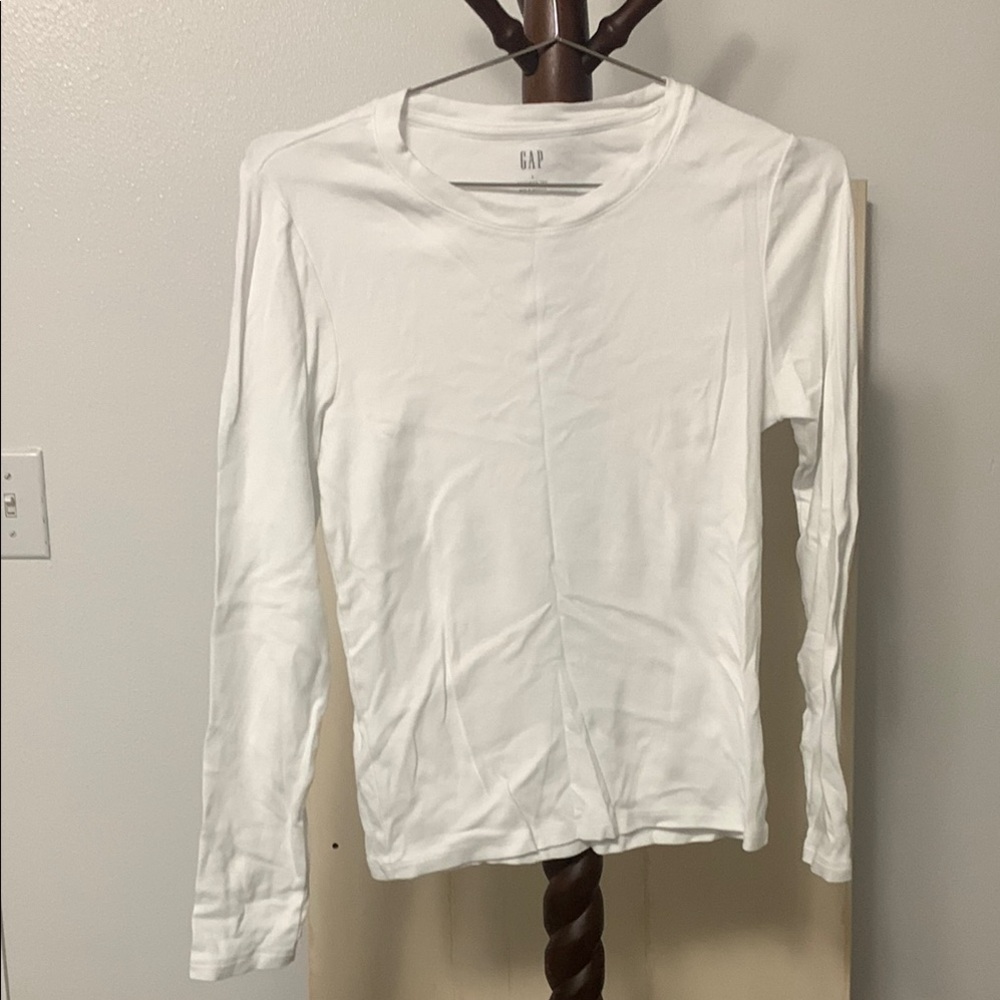 GAP White Long Sleeve Shirt